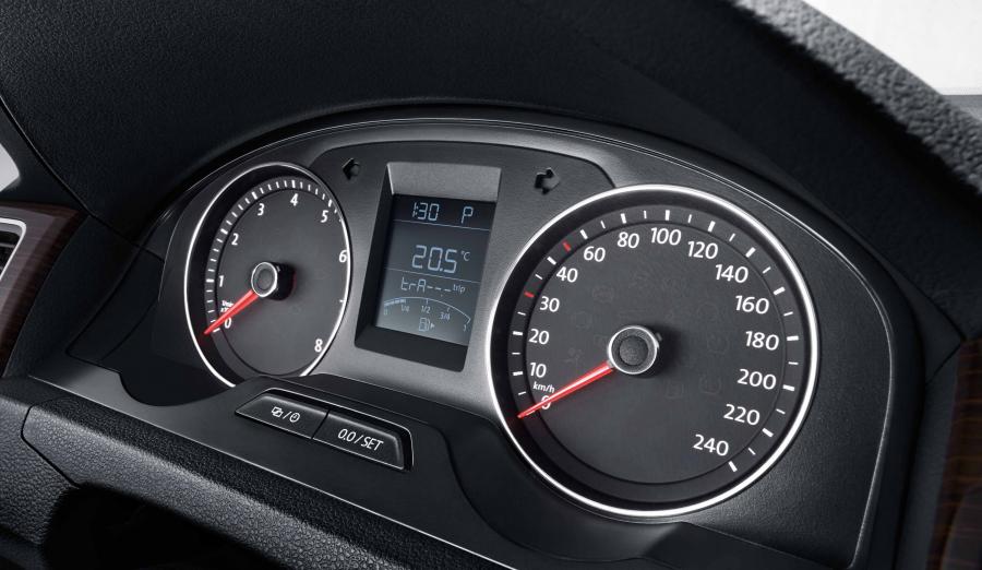  Volkswagen Gran Santana 2015 года  (фото 13 из 13)